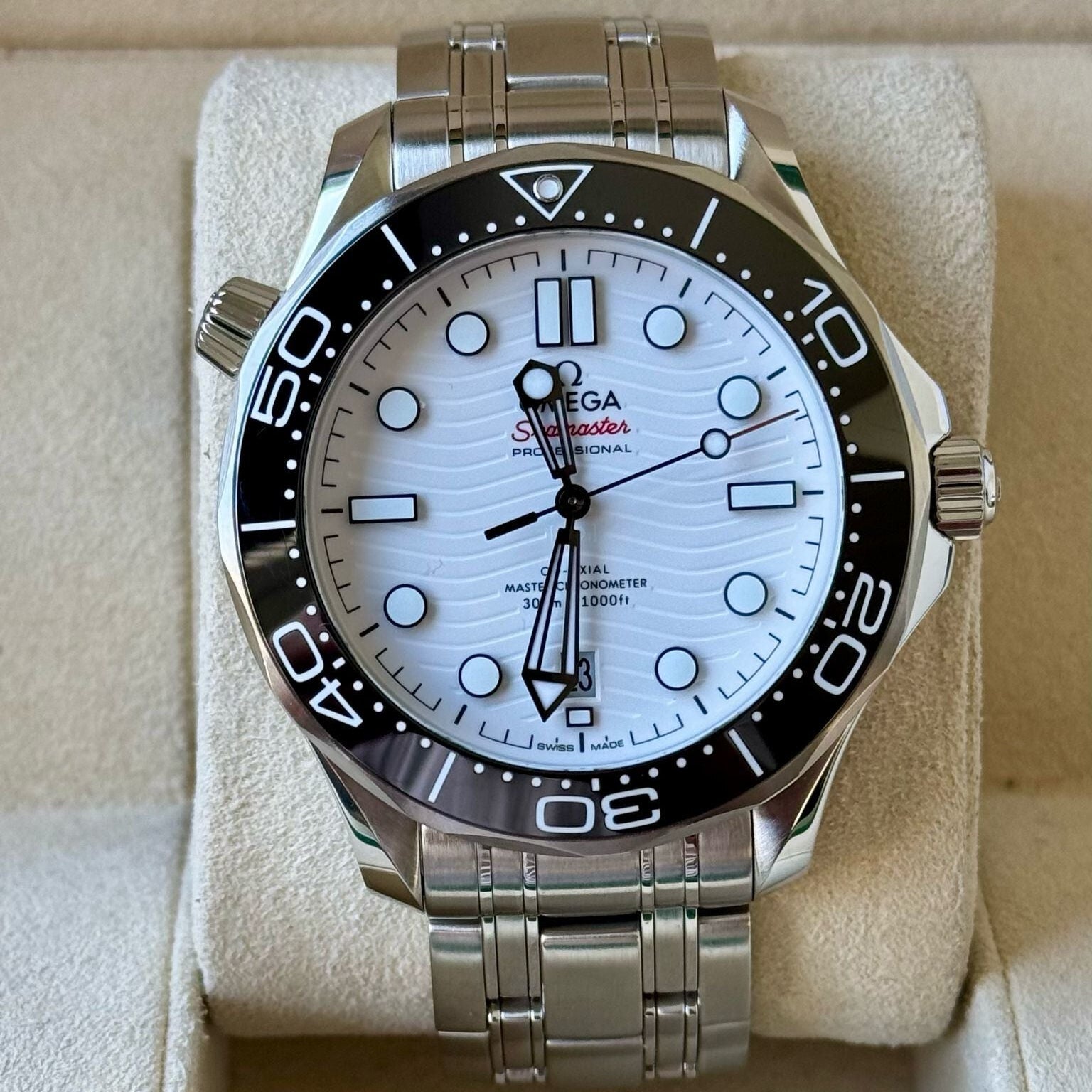 Omega Seamaster Diver 300