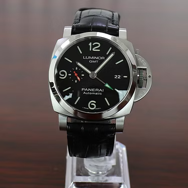 Panerai Luminor GMT 44mm