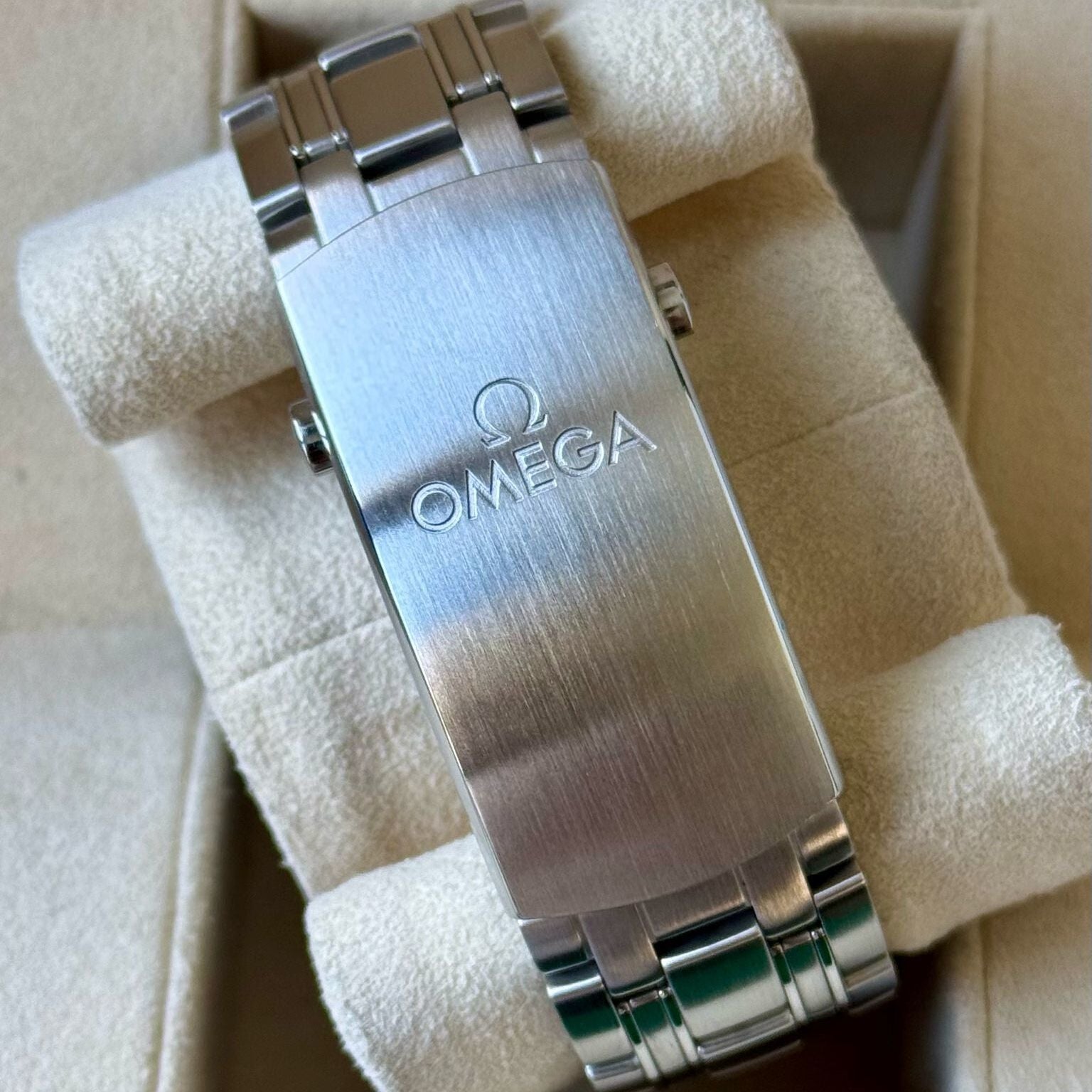 Omega Seamaster Diver 300