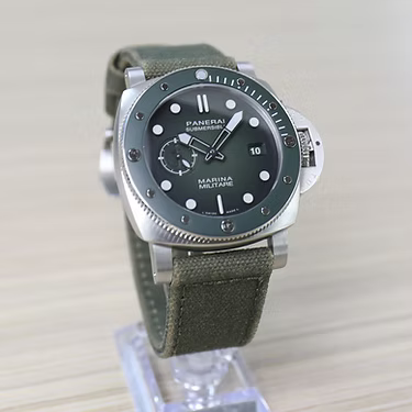 Panerai Submersible - Marina Militare - 44mm