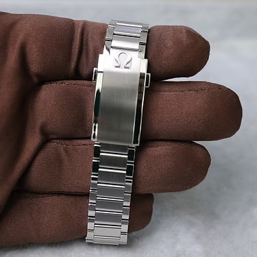 Omega Speedmaster - 39.7mm