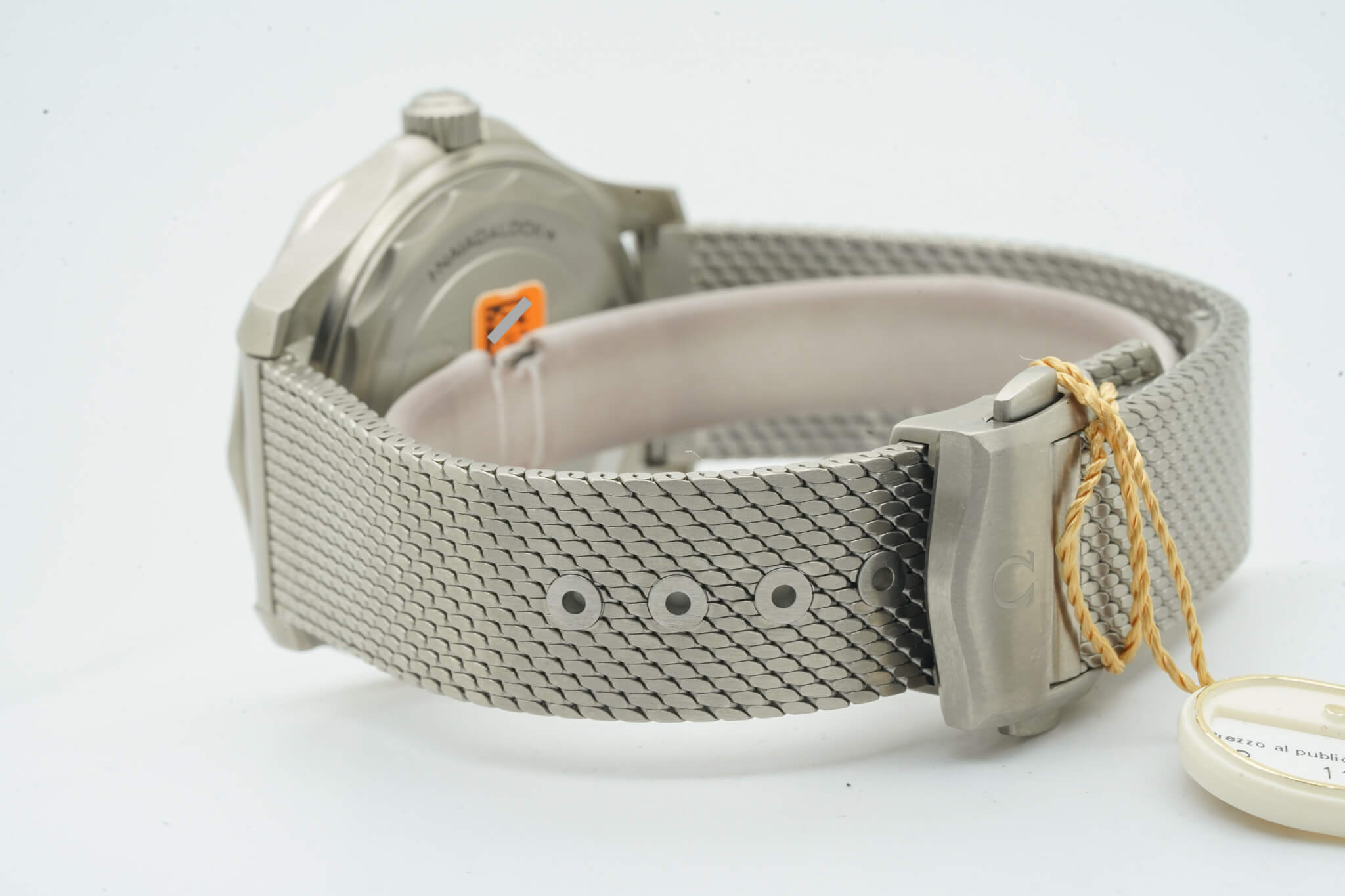 Omega Seamaster Diver 300M Master Chronometer 007 Edition