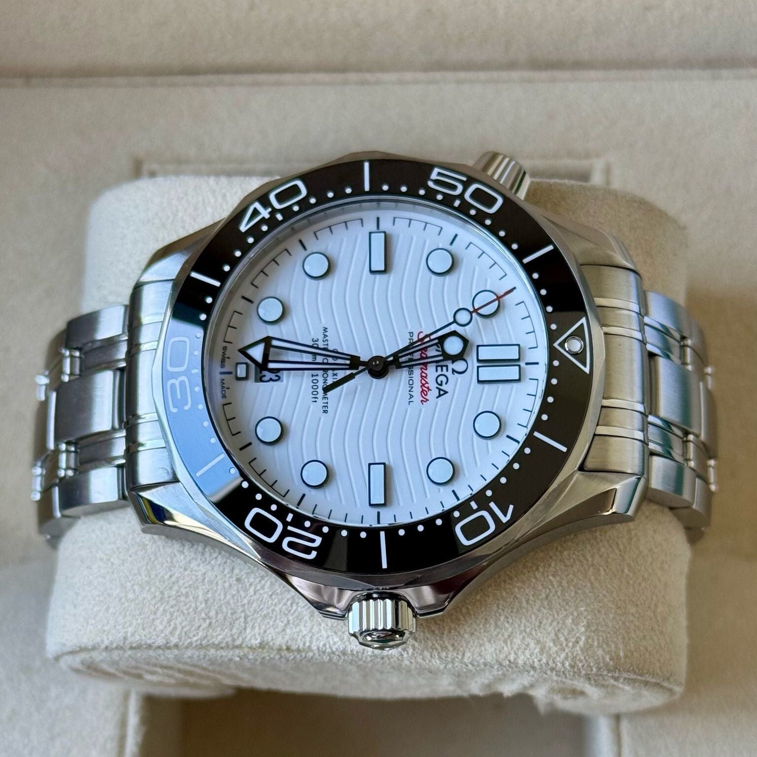 Omega Seamaster Diver 300