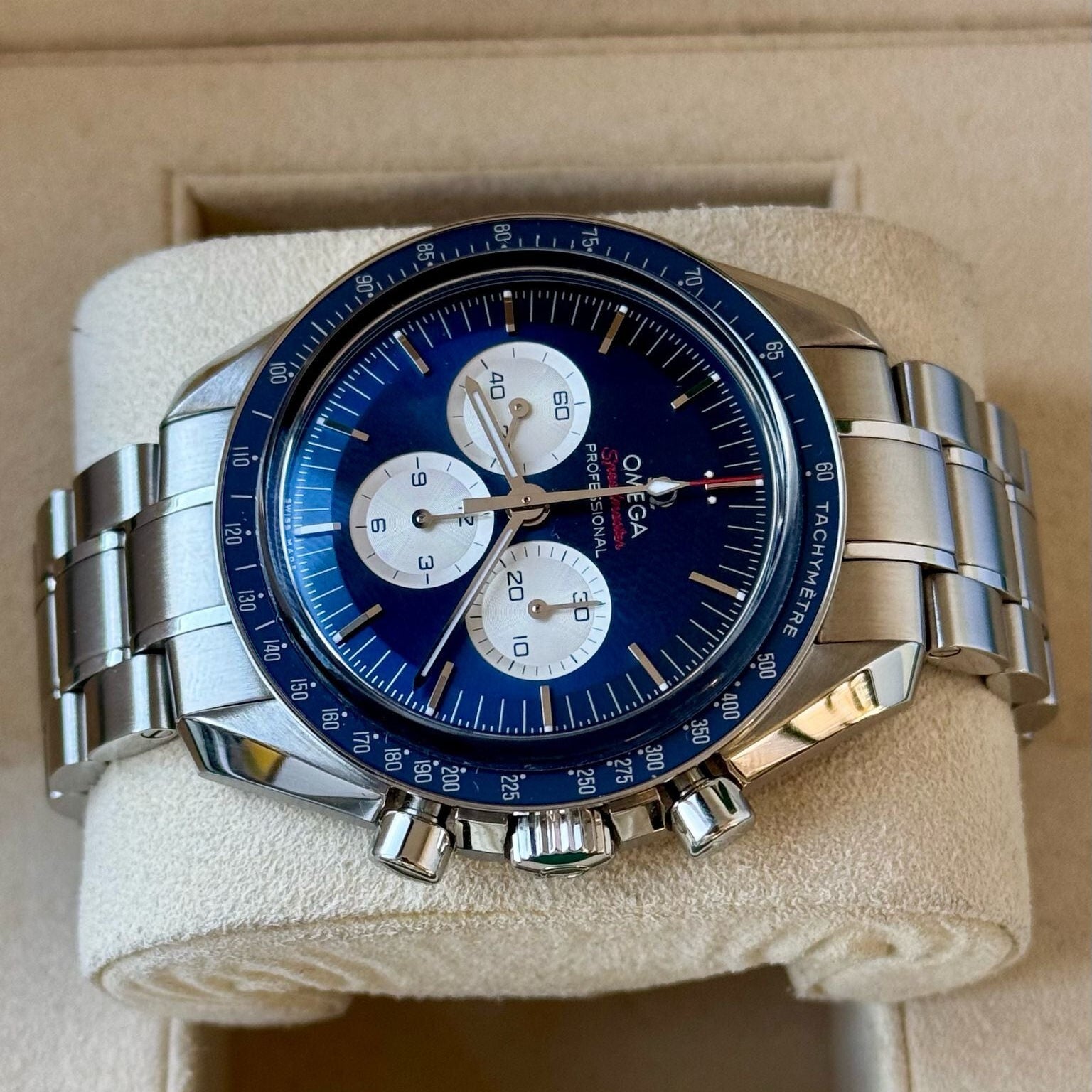 Omega Speedmatser Tokio