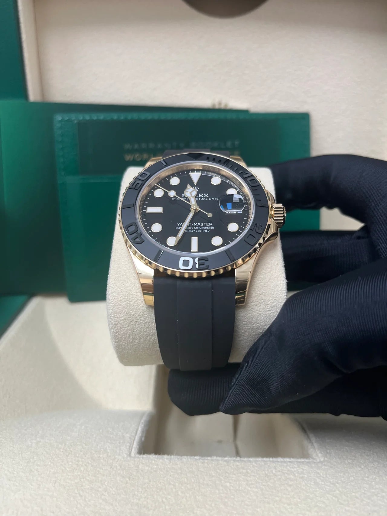 Yacht-Master 42 Yellow Gold 42 - Oysterflex Strap