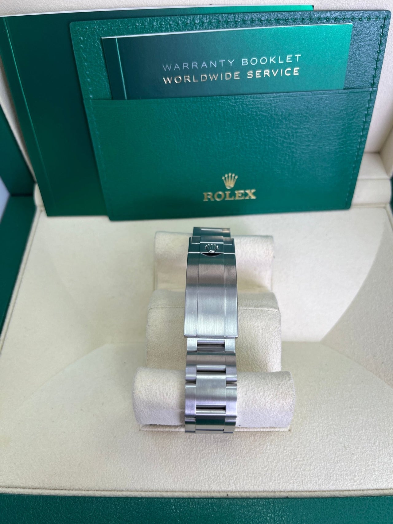 Submariner  "The Hulk" Green Dial