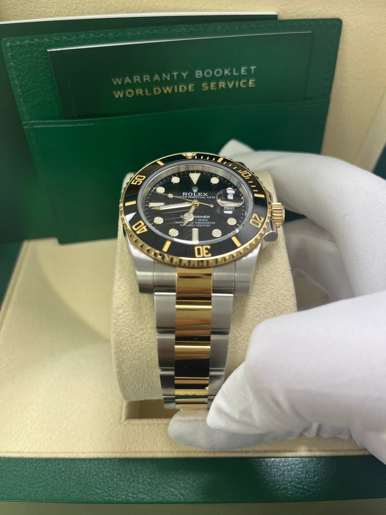 Submariner Date Yellow Gold/Steel Black Dial