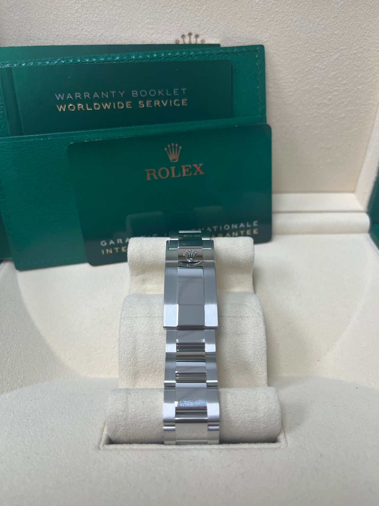 Yacht-Master 40mm Platinum & Stainless Steel - Dark Rhodium Dial