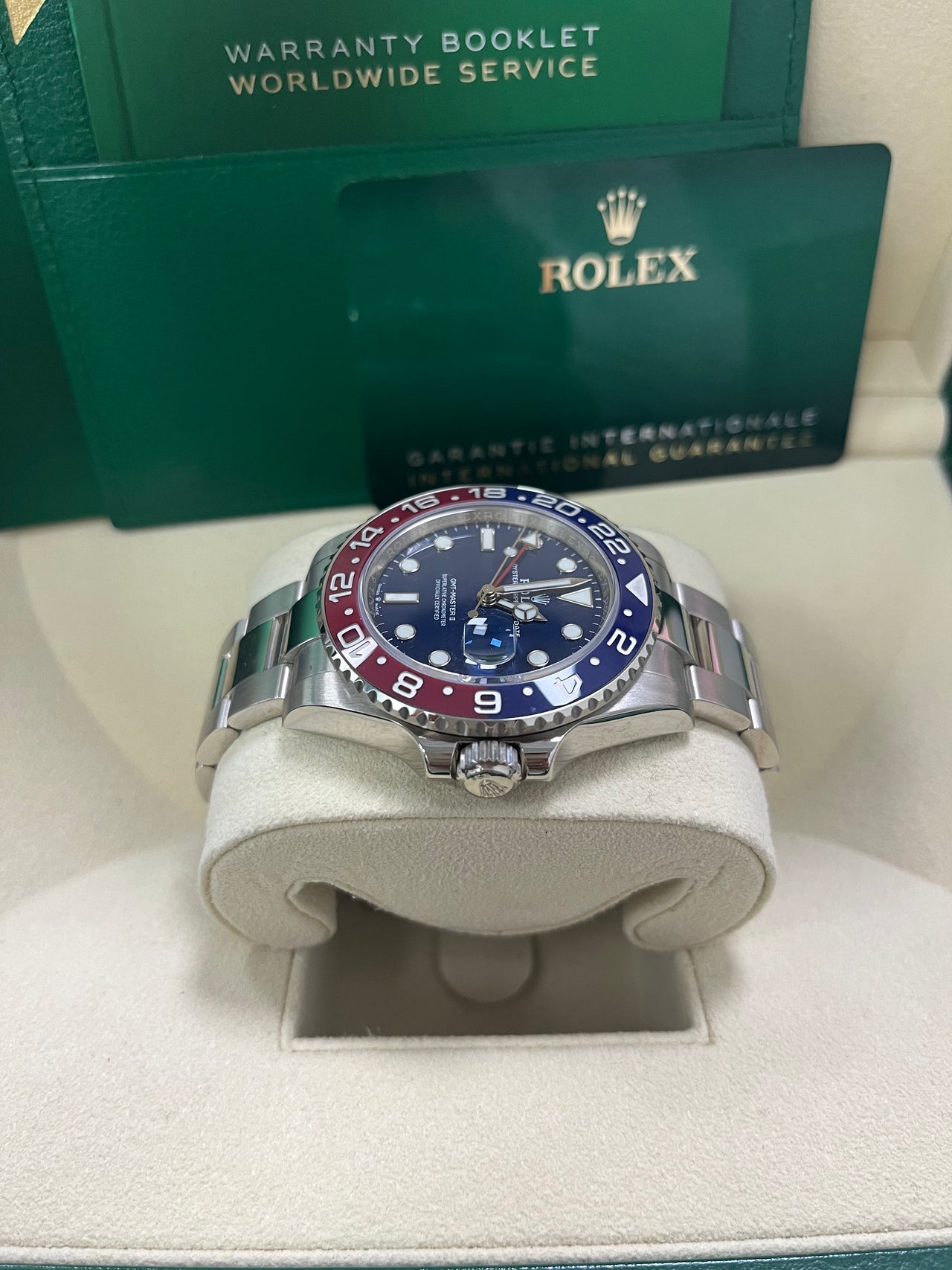 GMT-Master II - 40mm "Pepsi" - Blue Dial - Oyster