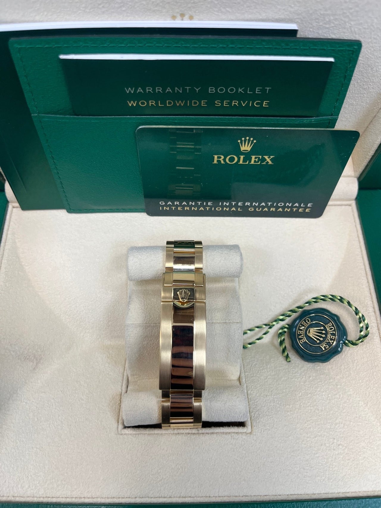 Submariner Date Gold