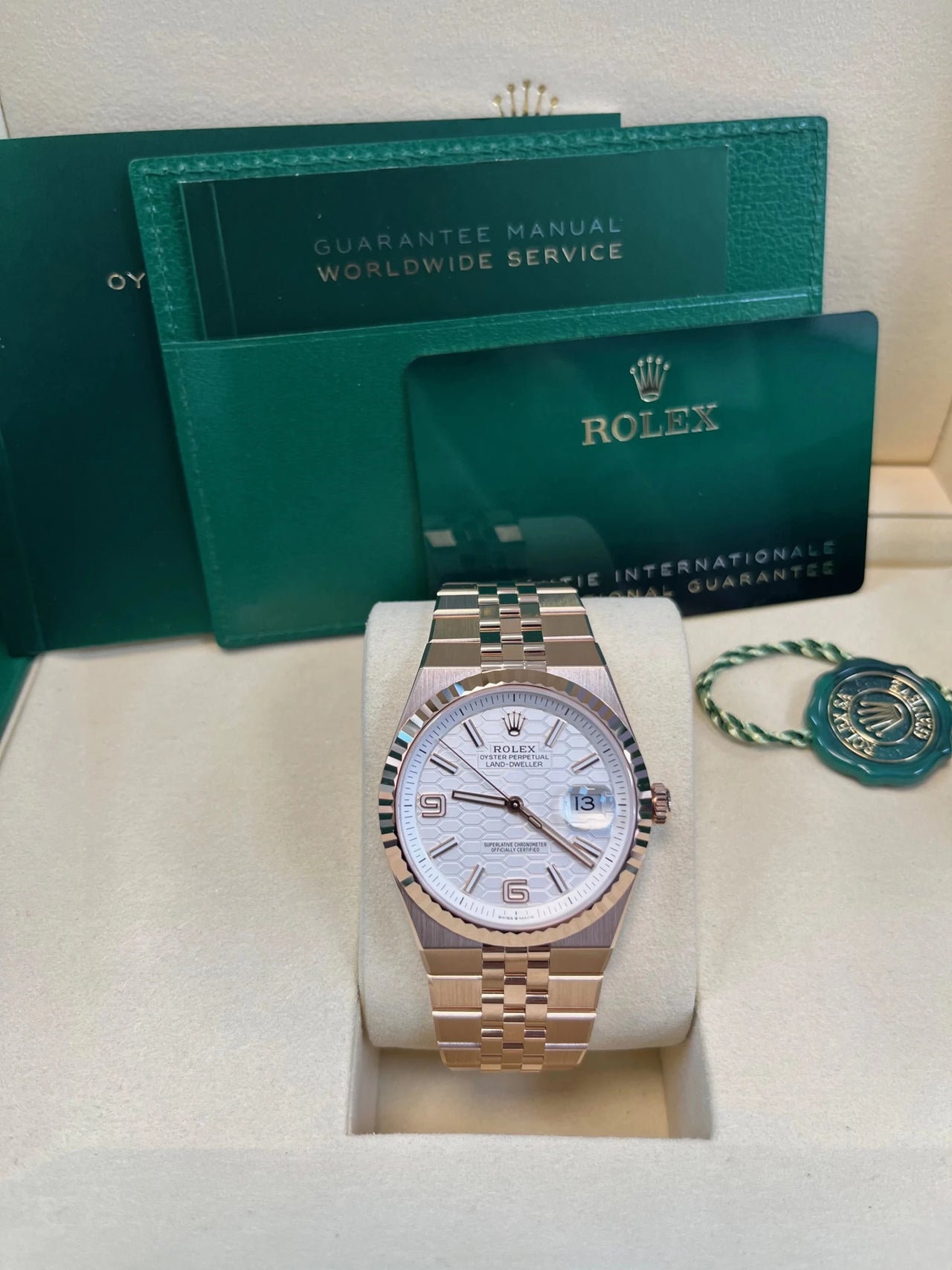 Land Dweller 40mm Rose Gold White Dial